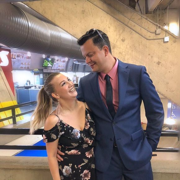 Meet your Posher, Simone - Picture 1 of 1